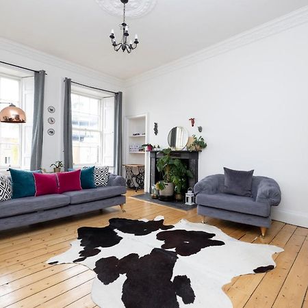 Altido Glamorous 2-Bed Flat Near Edinburgh Castle Exteriör bild
