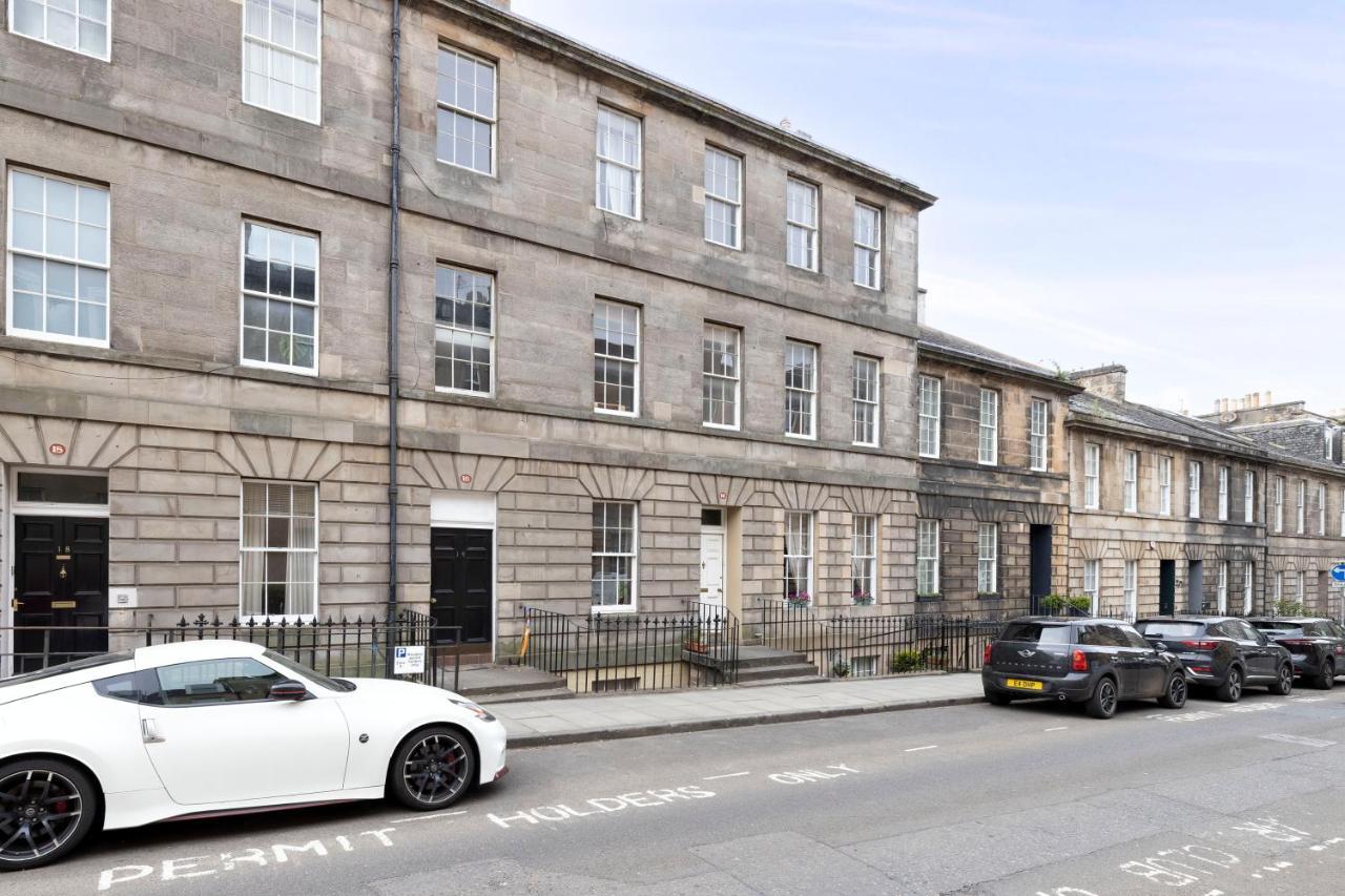 Altido Glamorous 2-Bed Flat Near Edinburgh Castle Exteriör bild