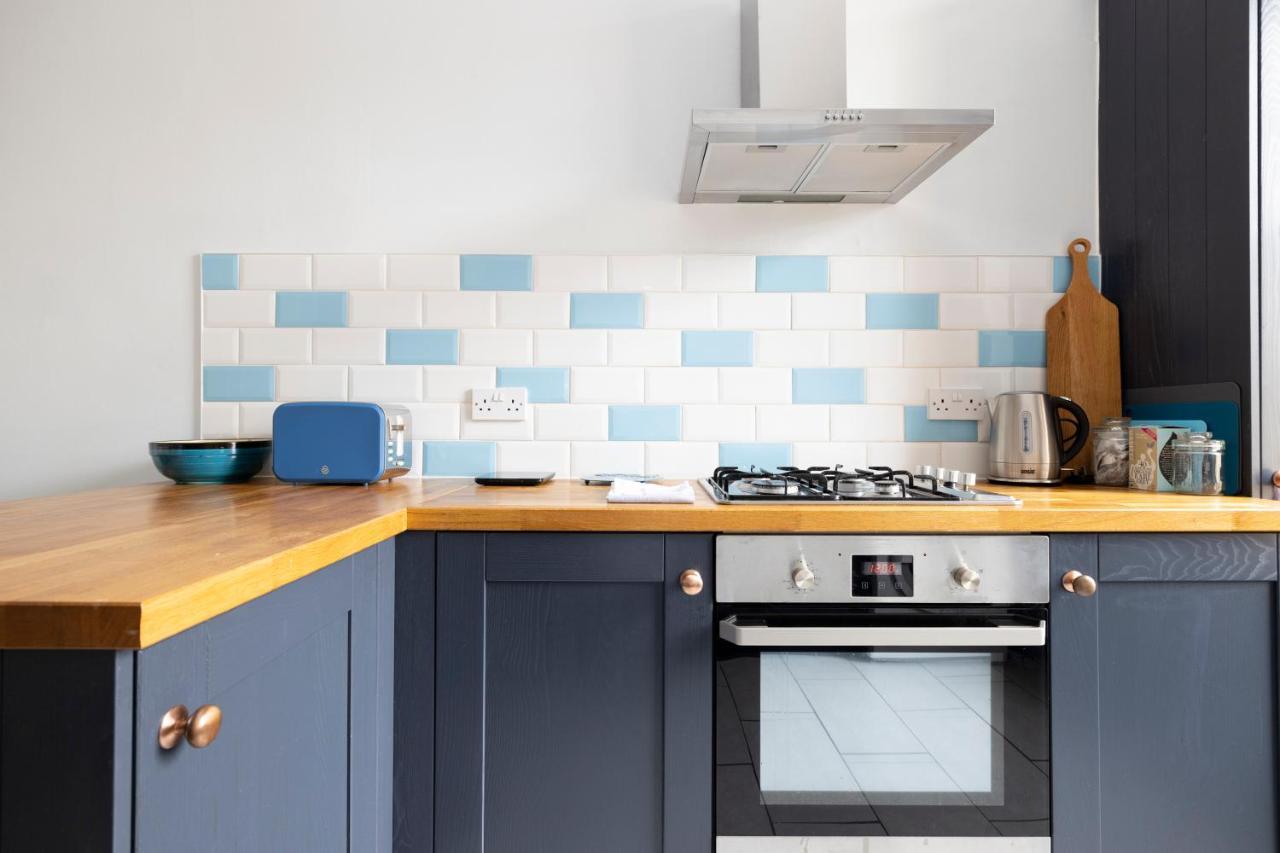 Altido Glamorous 2-Bed Flat Near Edinburgh Castle Exteriör bild