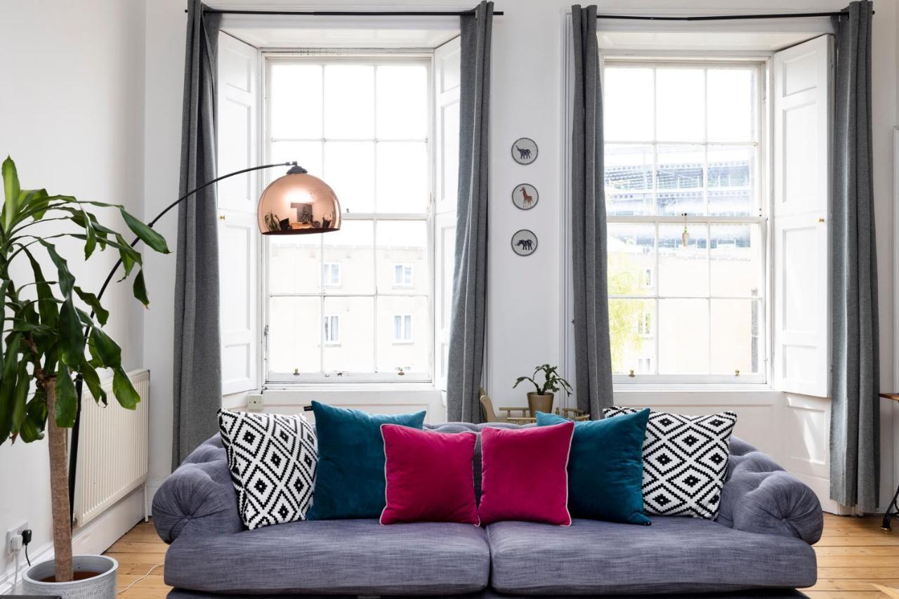 Altido Glamorous 2-Bed Flat Near Edinburgh Castle Exteriör bild