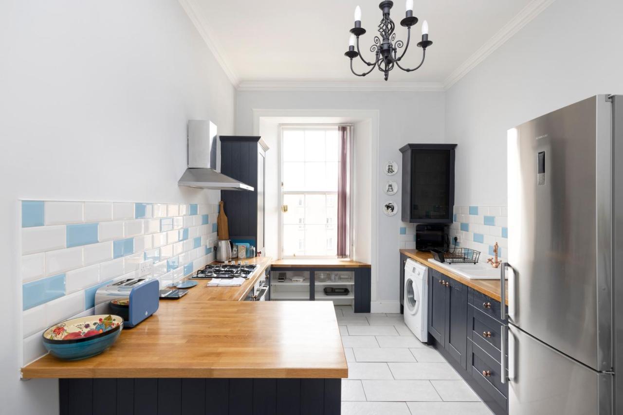 Altido Glamorous 2-Bed Flat Near Edinburgh Castle Exteriör bild