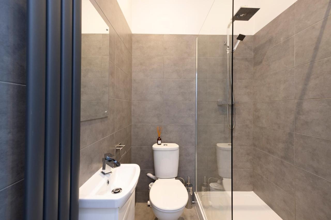 Altido Glamorous 2-Bed Flat Near Edinburgh Castle Exteriör bild