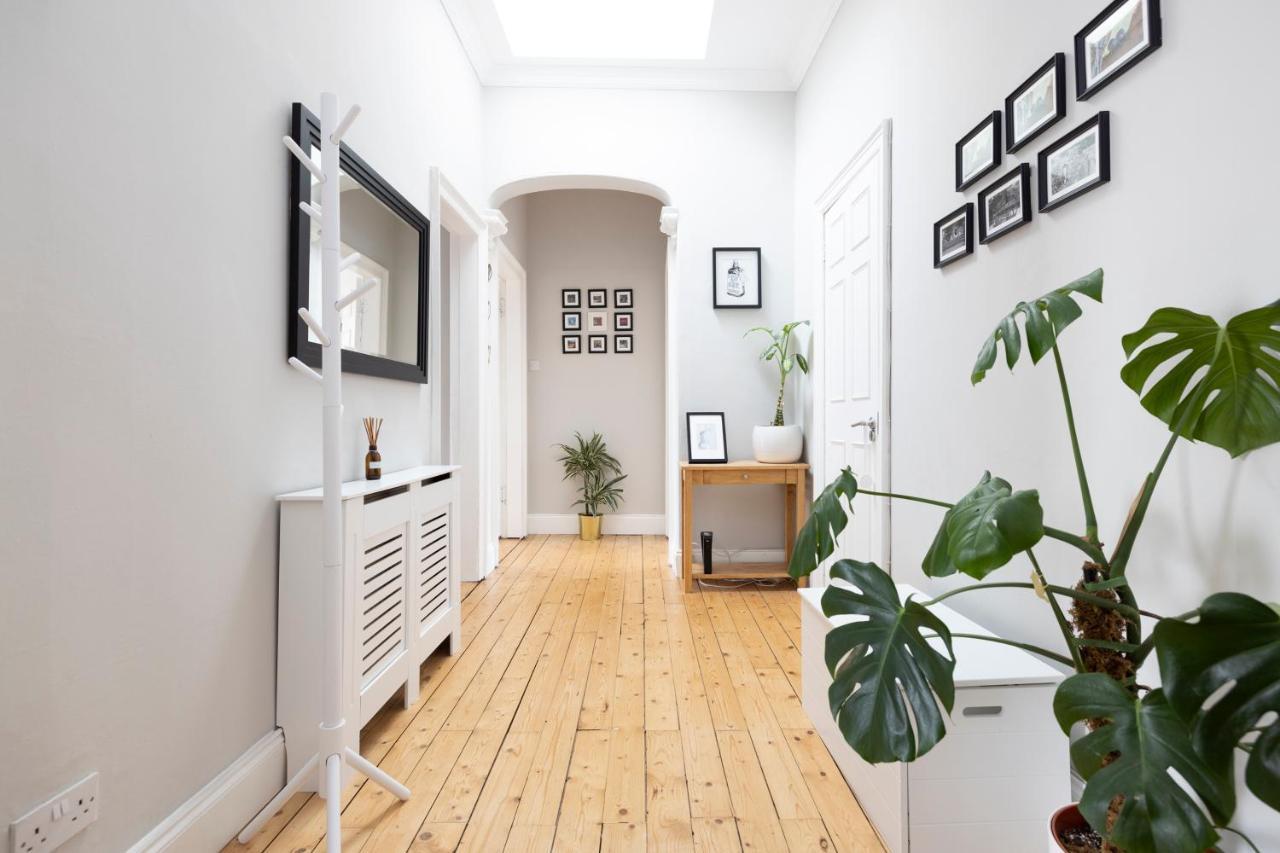 Altido Glamorous 2-Bed Flat Near Edinburgh Castle Exteriör bild