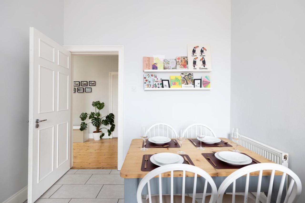 Altido Glamorous 2-Bed Flat Near Edinburgh Castle Exteriör bild