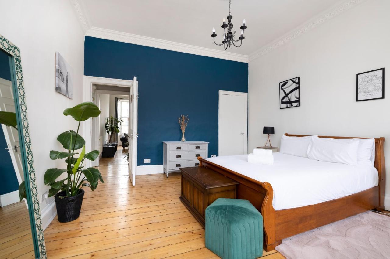 Altido Glamorous 2-Bed Flat Near Edinburgh Castle Exteriör bild