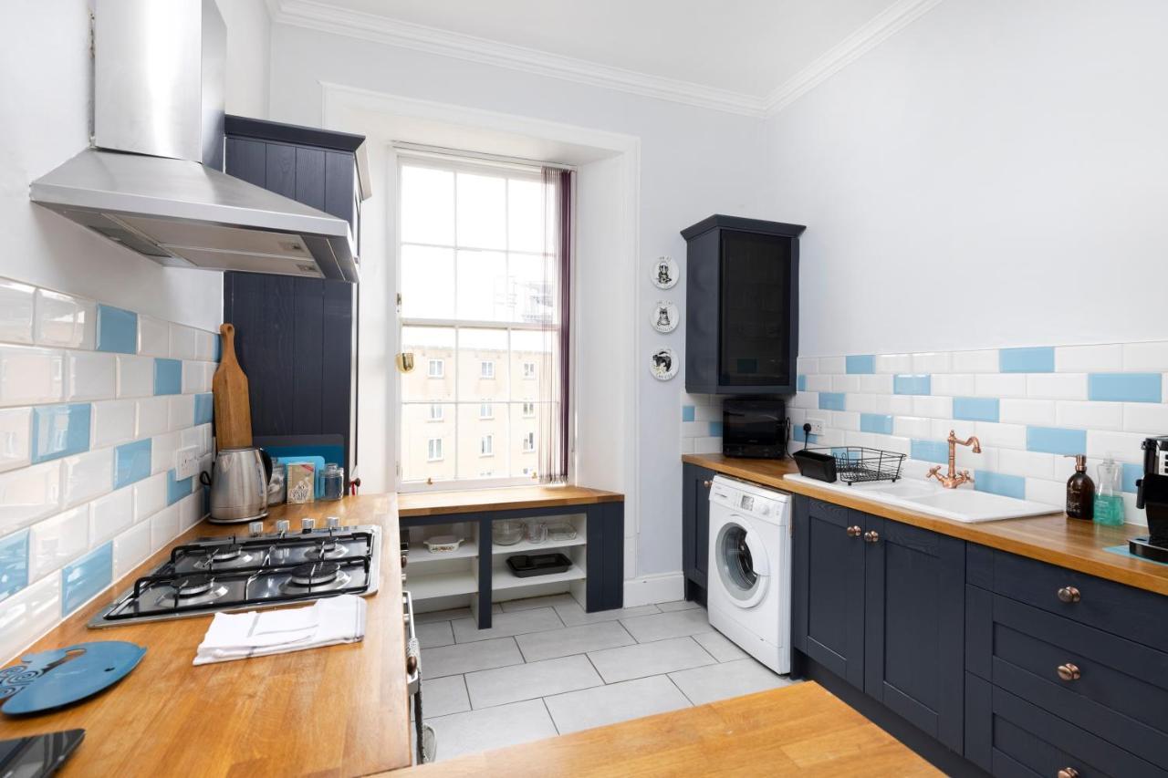 Altido Glamorous 2-Bed Flat Near Edinburgh Castle Exteriör bild